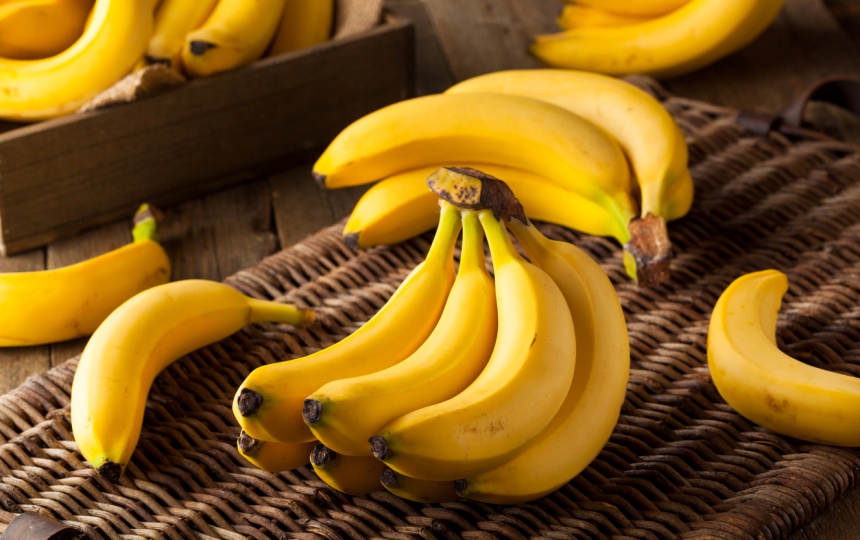 バナナ　糖質の多い果物