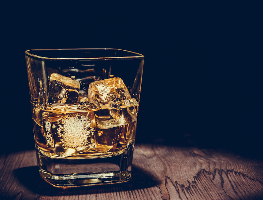 ウイスキーのカロリー 糖質を調査 ウイスキーは太る 太らない 焼酎やビールなど他のアルコールとの比較 Common