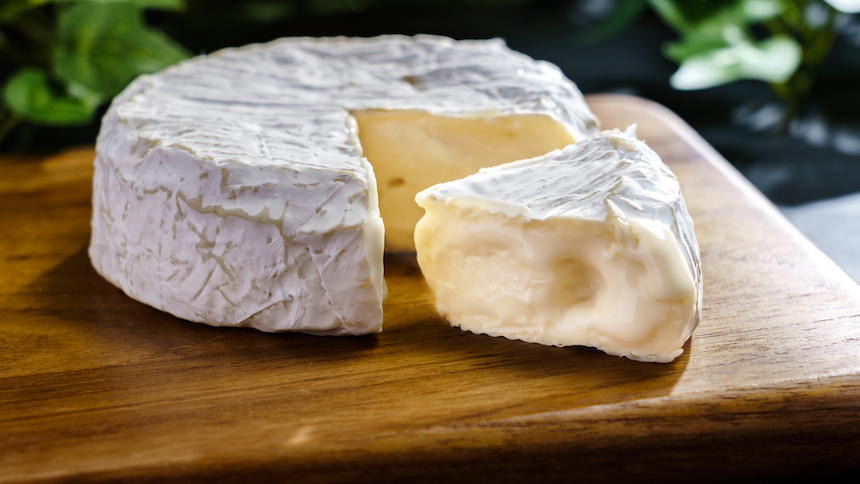 カマンベールチーズのカロリーや糖質は 体に悪い モッツァレラチーズやブリーチーズ ダイエットに向いてるチーズはどれ Common
